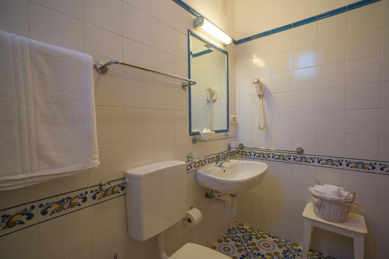 Maria 3* Sant'Angelo (Isola d'Ischia)
